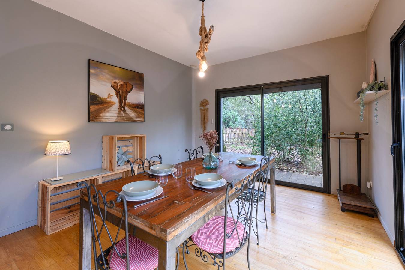 Chemin de Ronze - Maison au calme avec piscine in Labastide-de-Virac, Ardèche