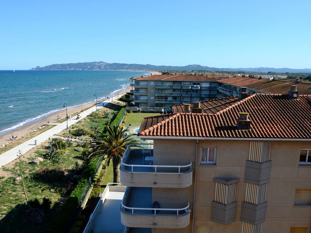 Appartement entier, Appartement 2 ch pour 6 pers près plage, piscine commune in Els Griells, Costa Brava
