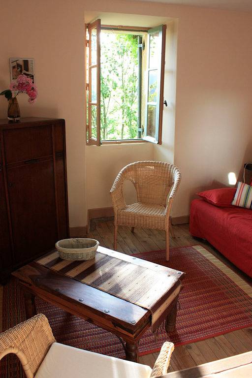 Gîte pour 4 personnes, avec jardin à Tursac - 3