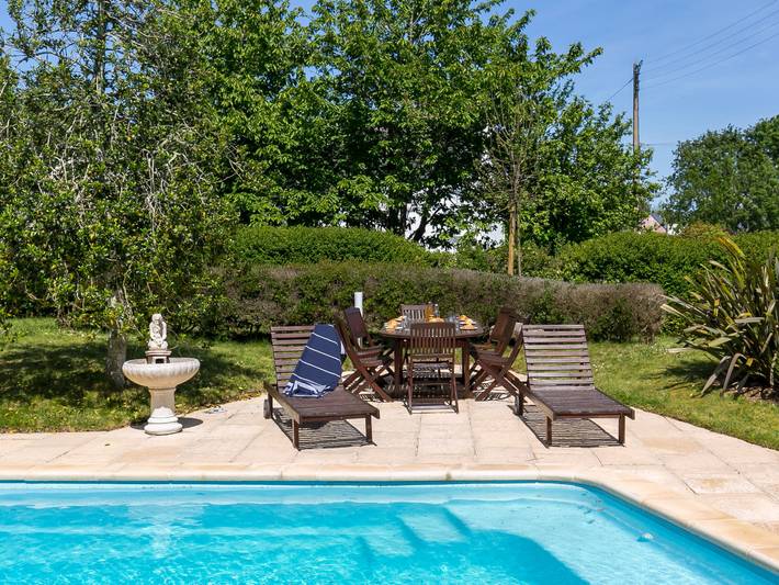 Location de vacances pour 8 personnes, avec terrasse ainsi que vue et jardin à Trégunc - 4