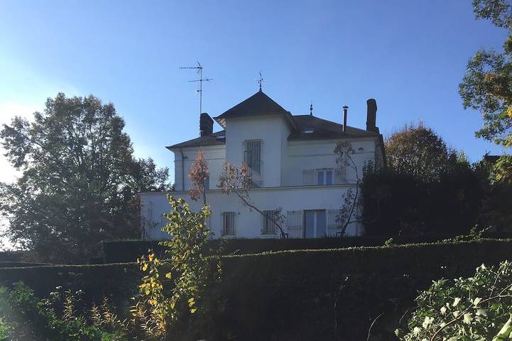 Location de vacances pour 10 personnes, avec jardin à Fontenay-Saint-Père