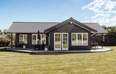 Ferienhaus für 6 Personen, mit Terrasse und Garten in Købingsmark Strand