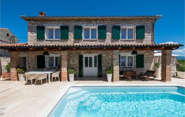 Ferienhaus für 4 Personen, mit Terrasse und Garten in Barban