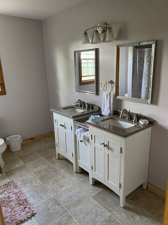 Very peaceful 3 bedroom, 2 1/2 baths cabin within minutes of Rrgorge and Nb. in Daniel Boone National Forest