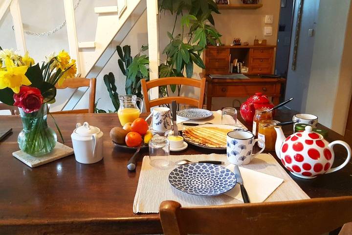 Chambre des lutins avec petitdéjeuner maison in La Chapelle-aux-Filtzméens, Région de Saint-Malo