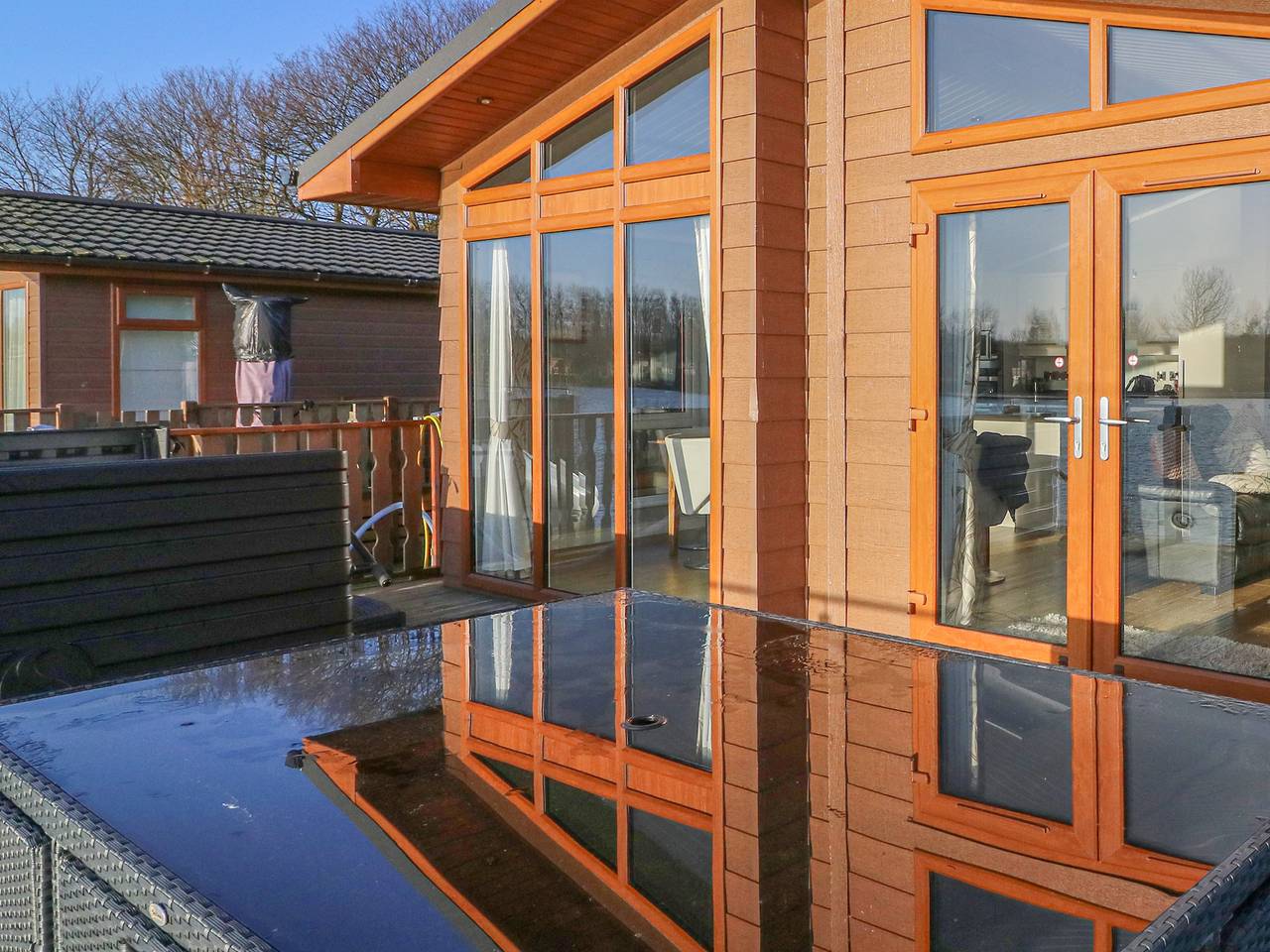 Shore Beats Work - Capenwray 10 in Lancashire