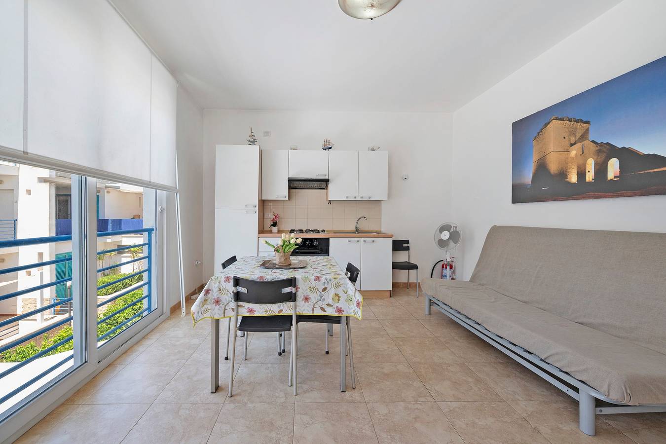 Ferienhaus 'Via Duccio Da Boninsegna' mit Gemeinschaftspool, Terrasse und Wlan in Boncore, Golf von Tarent