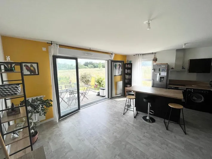 Apartamento de vacaciones para 5 personas, con terraza además de jardín y vistas - 1