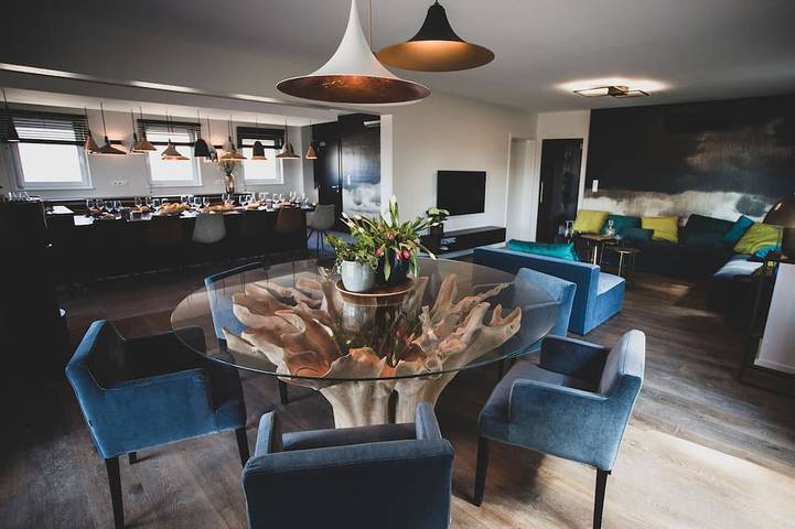 Ferienhaus für 14 Personen, mit Sauna und Whirlpool sowie Garten - 1