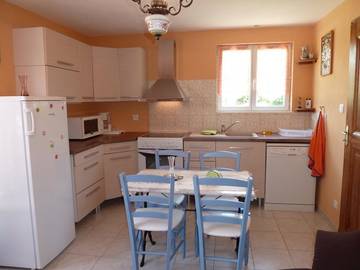 Gîte pour 2 Personnes dans Ciry-le-Noble, Région de Charolles, Photo 1
