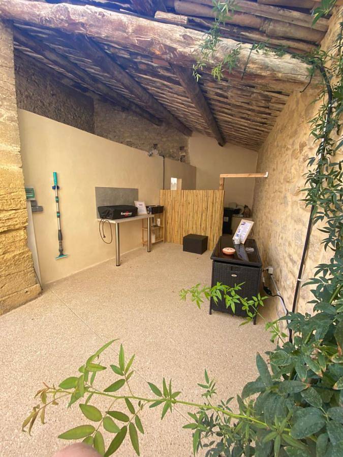 Location de vacances pour 4 personnes, avec jardin et jacuzzi à Pujaut - 3