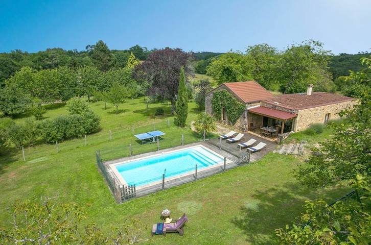 Location de vacances pour 8 personnes, avec piscine ainsi que jardin et vue, animaux acceptés à Saint-Cernin-de-l'Herm - 2