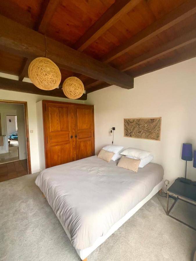 Character property in countryside, swimming pool in Lanta, Lauragais