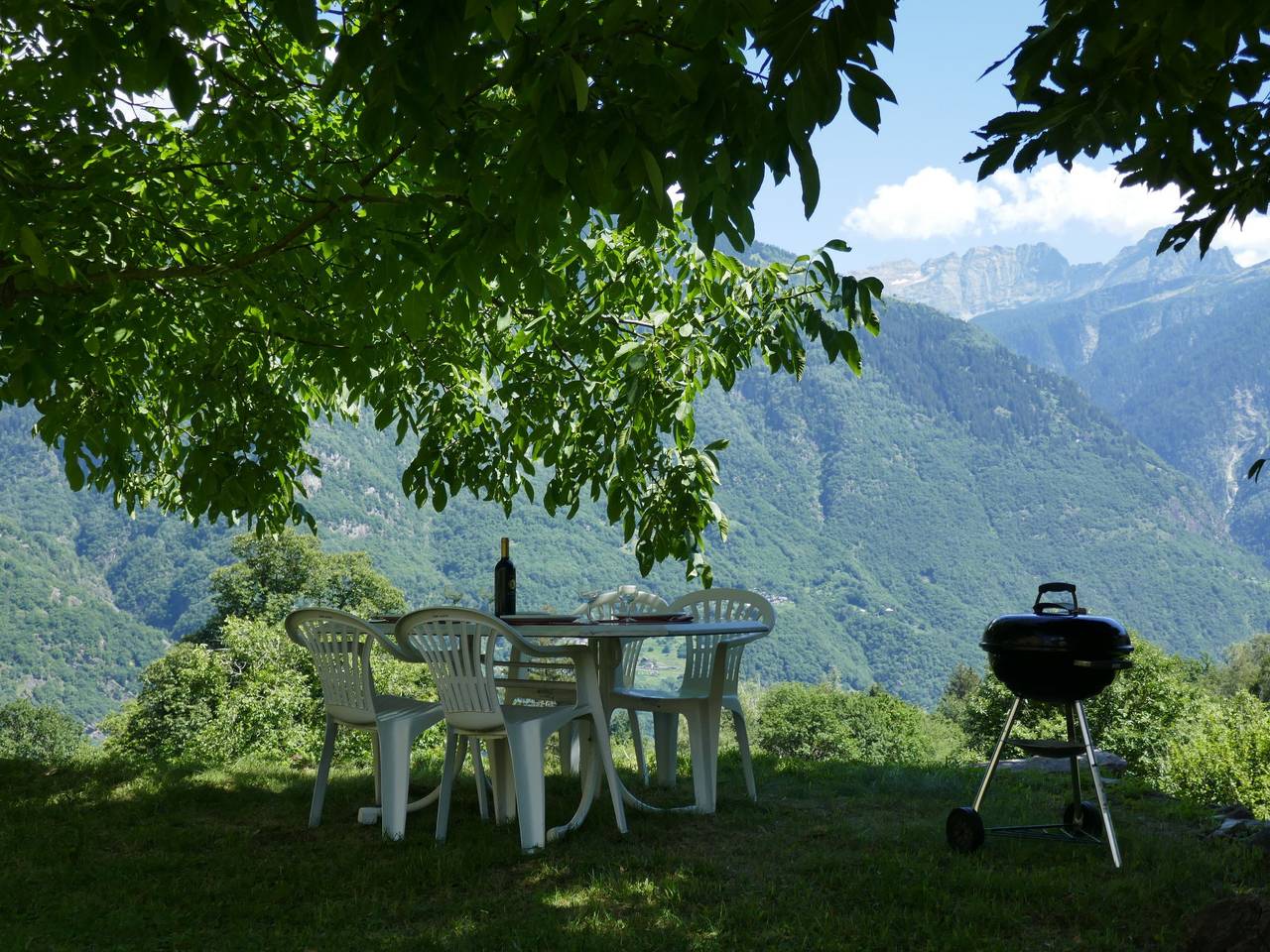 Rustico Ingrid in Navone, Serravalle