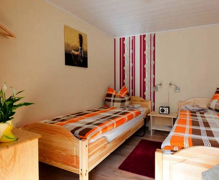 Ganze Ferienwohnung, Ferienwohnung Siegfried Röder - Ferienhaus "Alwin", 100 qm, 4 Schlafzimmer, max. 10 Personen in Erfurt, Thüringer Kernland