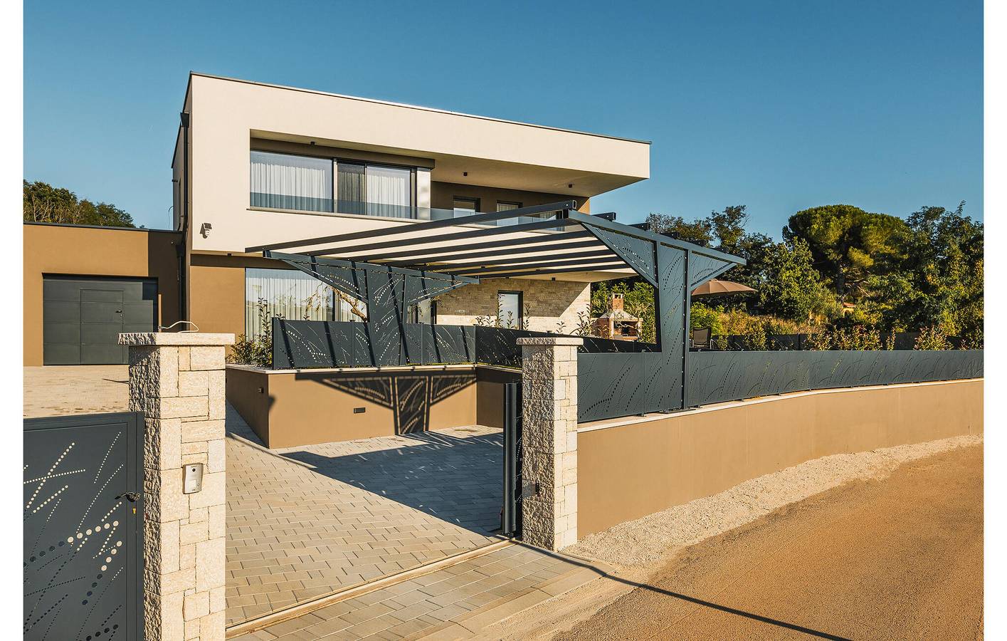 Charmante 200 m² große Wohnung mit Pool und Terrasse, 500 m von Restaurants und dem Stadtzentrum entfernt in Kastelir, Općina Kaštelir - Labinci