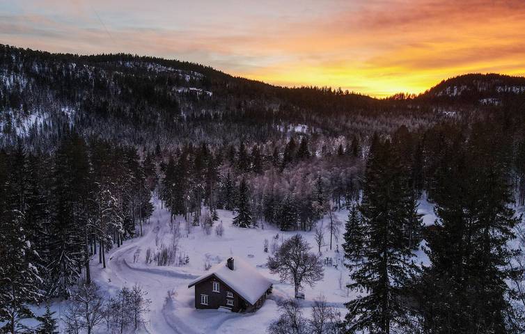 Ferienhaus für 7 Personen mit Terrasse in Gjerstad
