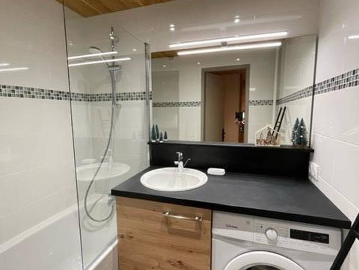 Estudio entero, Apartamento para 4 personas en el centro, con balcón y acceso directo a las pistas in Les Menuires, Saint-Martin-de-Belleville