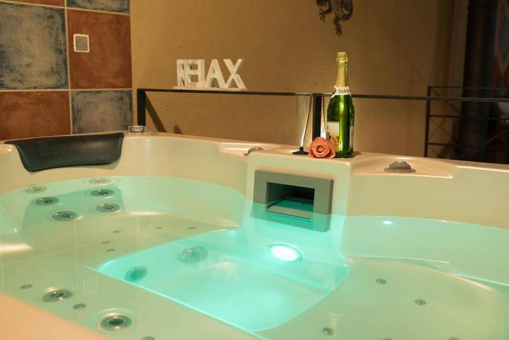 Casa rural para 5 personas, con jacuzzi en Cabezas Altas