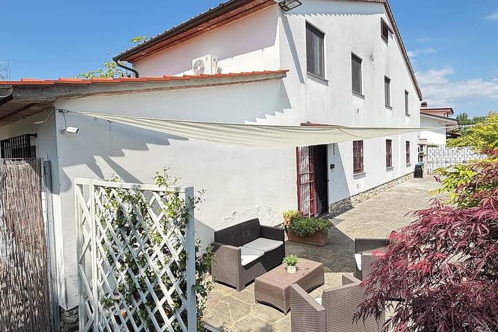 Ferienhaus für 7 Personen, mit Terrasse und Garten