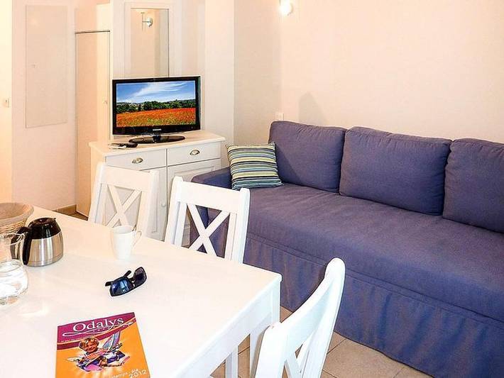 Camping pour 6 personnes, avec bassin pour enfant et balcon/terrasse dans les Bouches-du-Rhône - 4