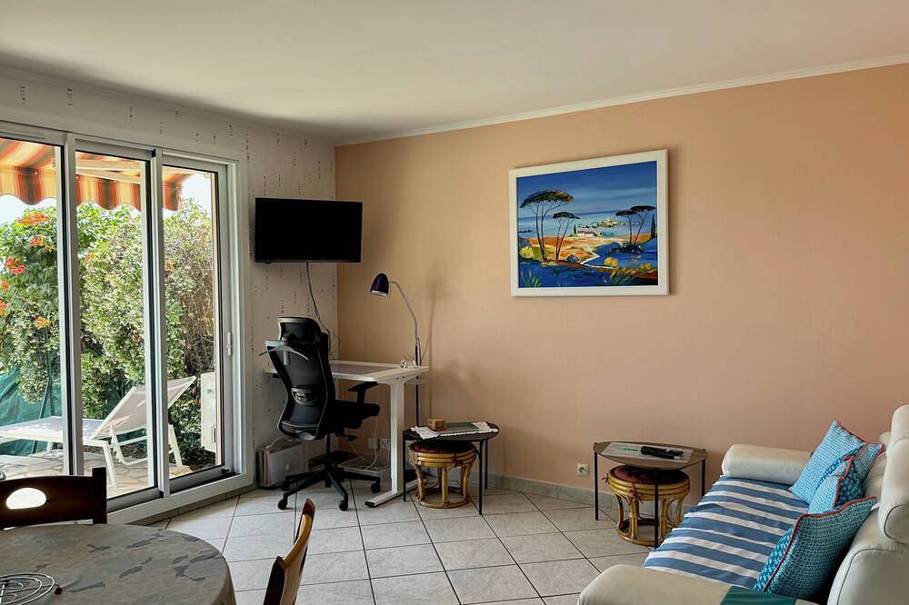 Appartement entier, Joli 2 Pièces, vue panoramique mer/ville, très bien équipé, proche centre ville in Nice, Côte méditerranéenne (France)