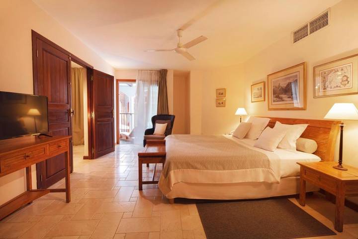 Hôtel pour 5 personnes, avec jardin et vue ainsi que piscine et sauna dans Plage de Boucan Canot - 3