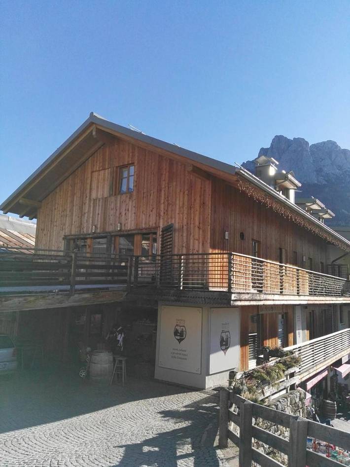 Appartamento per 6 persone, con Balcone e Terrazza nonché Panorama a Vigo di Fassa