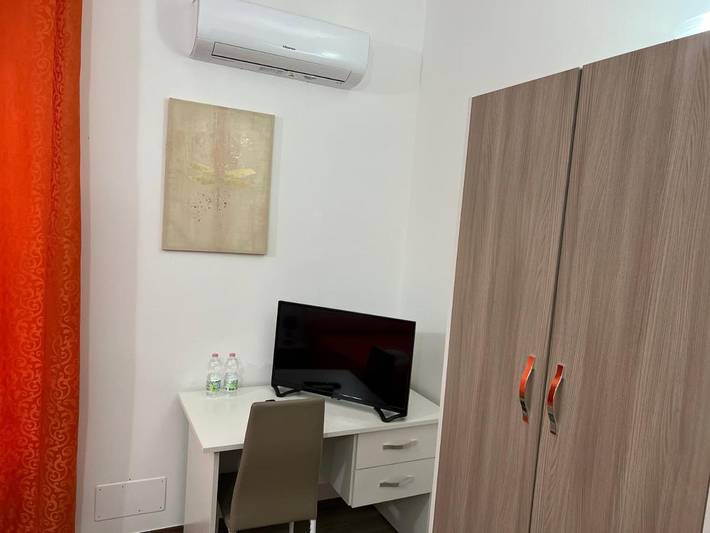 Location de vacances pour 2 personnes, avec terrasse ainsi que vue et jardin, animaux acceptés à Cosenza - 2