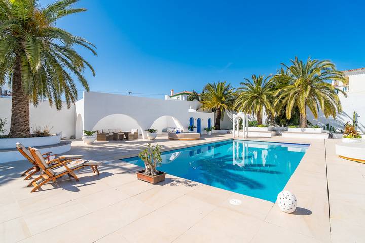 Villa pour 10 personnes, avec vue sur l’océan ainsi que jardin et terrasse, animaux acceptés à Torremolinos - 2