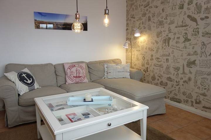 Ferienwohnung für 2 Personen, mit Terrasse und Garten sowie Ausblick in Alkersum - 2