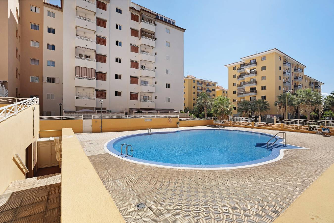 Casa de vacaciones "Vivienda Vacacional Maravillosa" con vistas al mar, piscina compartida y Wi-Fi in Punta Larga, Candelaria