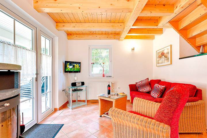 Ferienhaus für 6 Personen, mit Terrasse und Sauna in Süd-Rügen - 2