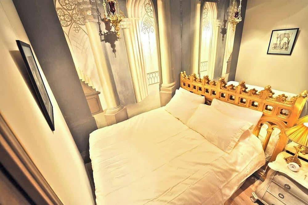 Entire apartment, Charming Two Bedroom Suite - Ac - At Notre-Dame in Paris, Ile de France