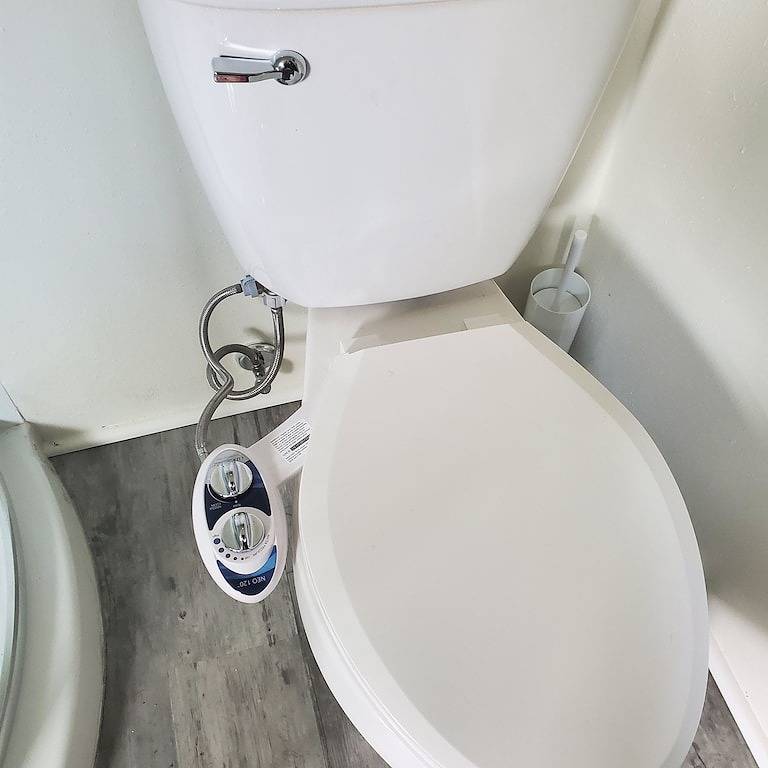 Fanciful mountainside yurt with private bathhouse in Anchorage, Alaska