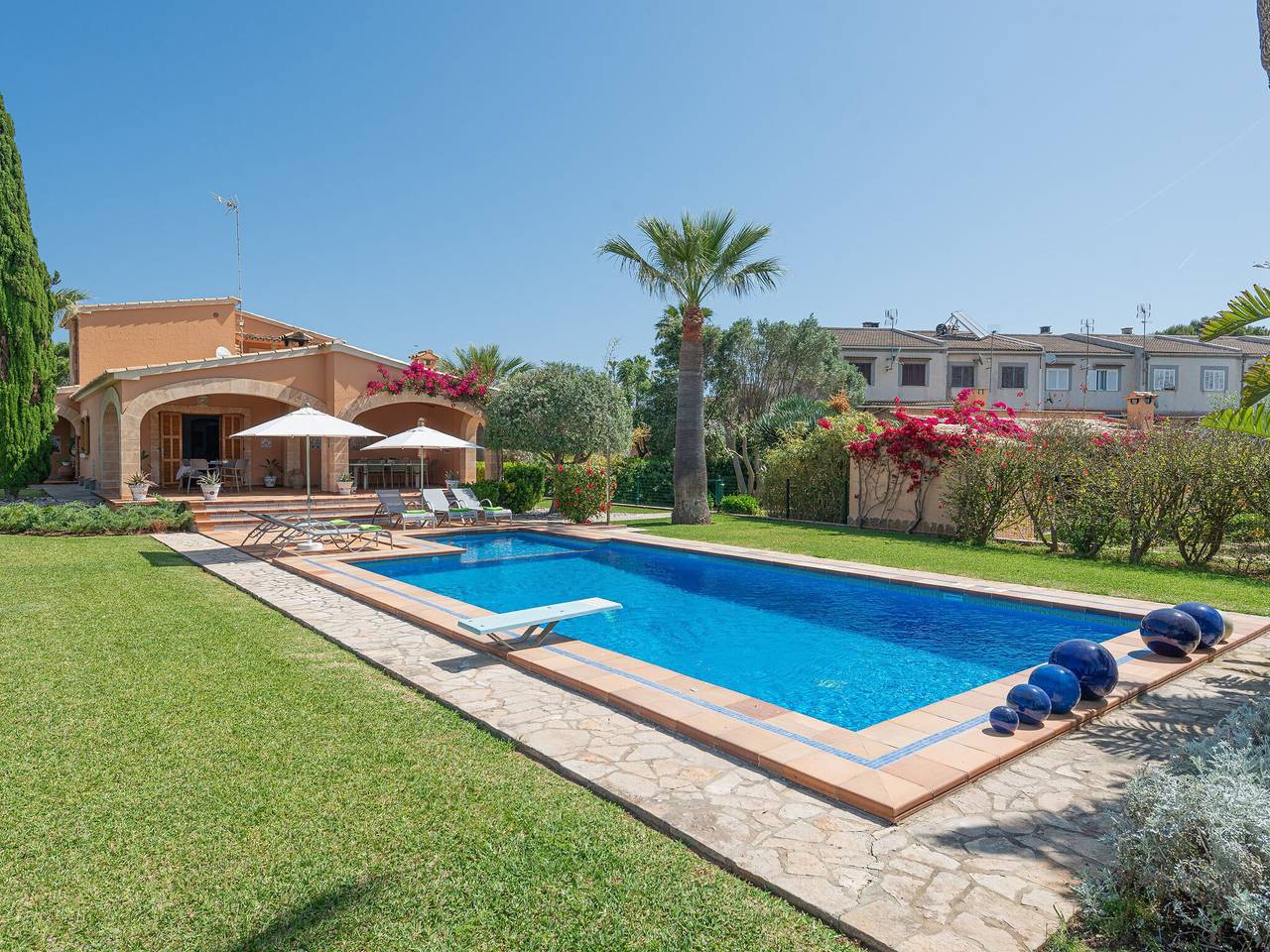 Mulholland Villa - Ferienhaus Mit Privatem Pool in Can Picafort, Santa Margalida