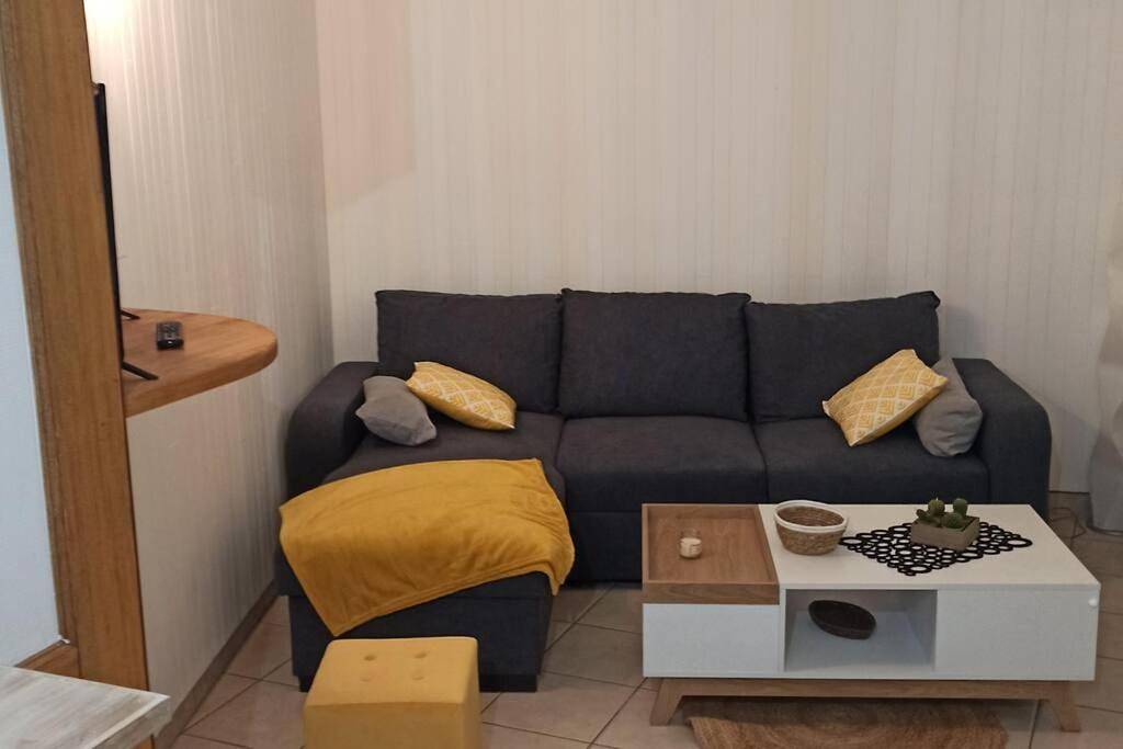 Petite maison de bourg proche A84 in Ducey, Région d'Avranches