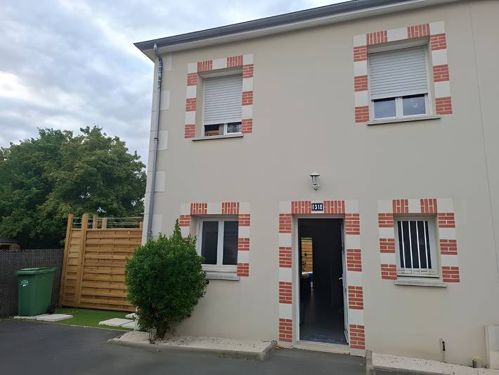 Ferienhaus „Chez Elie!“ mit privater Terrasse, Garten und Wlan in Orléans, Loire-Tal