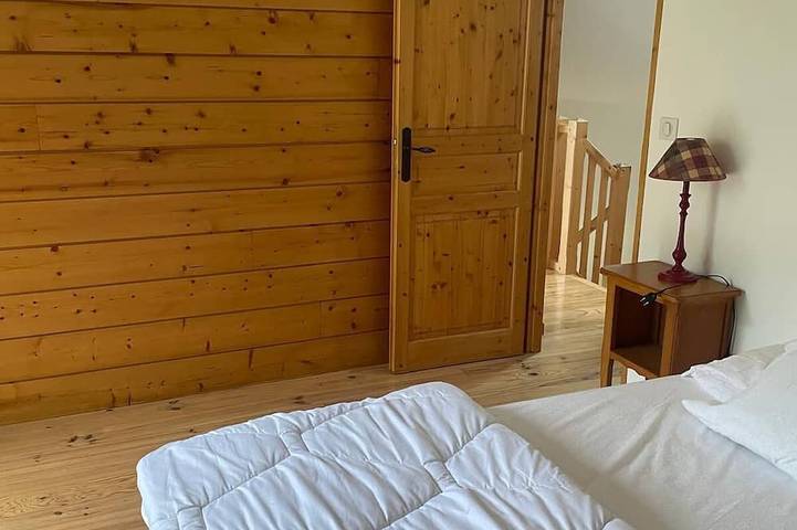 Le Cairn: a cozy guesthouse located in the heart of the Gaves Valley in Villelongue, Pyrenees National Park