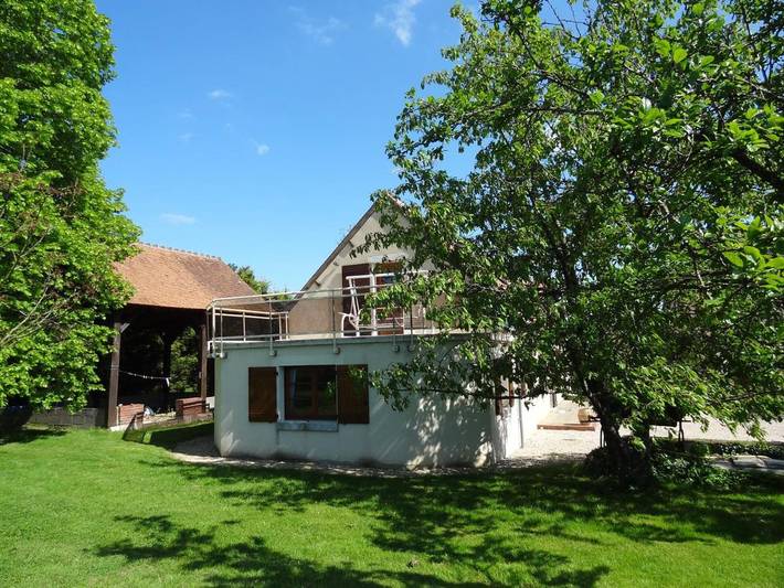 Location de vacances pour 6 personnes, avec jardin et piscine à Beaulieu-sur-Loire - 3