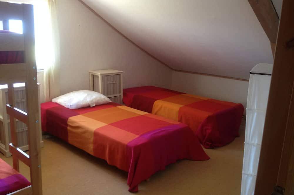 Seyne Les Alpes-chalet near the village, south facing in Seyne, Alpes de Alta Provenza