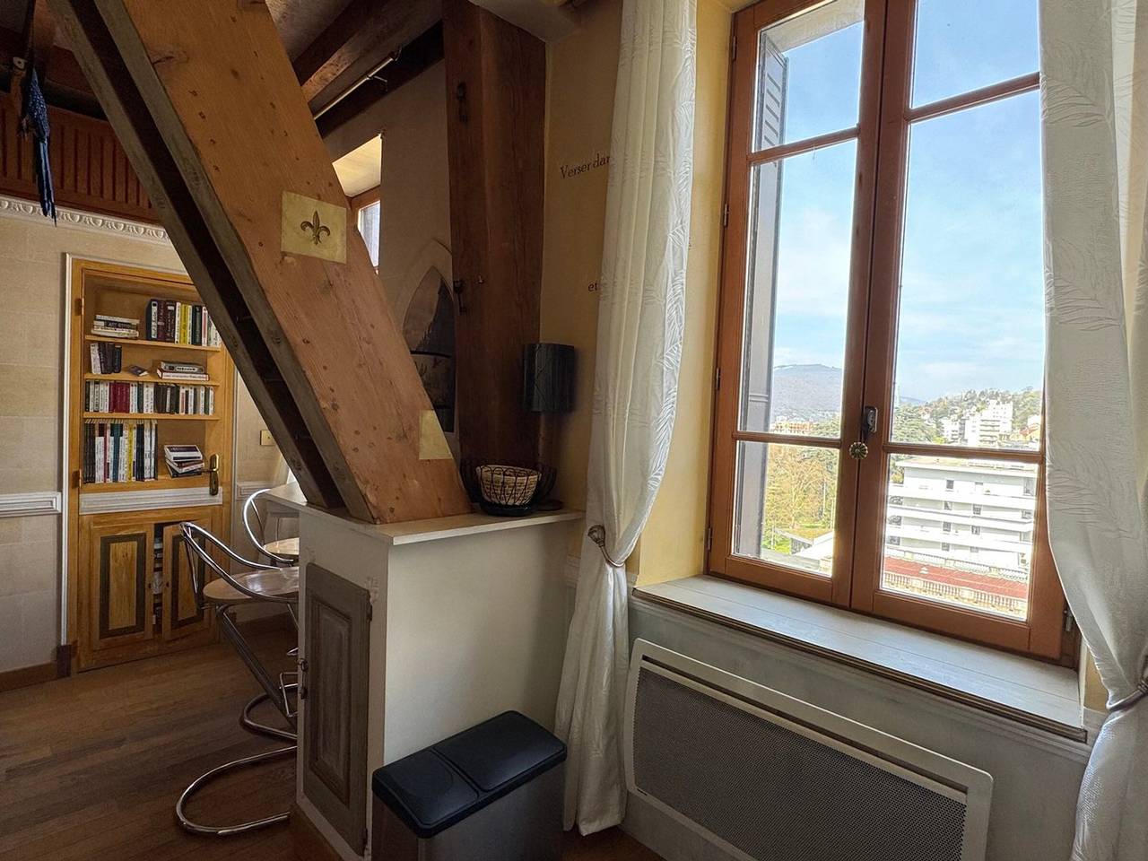 Studio entier, Appartement atypique, animaux - 2 pers., vue montagne et lac in Aix-les-Bains, Région de Chambéry