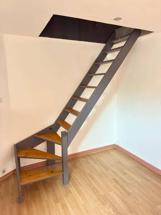 Appartement entier, Three-Bedroom Apartment in Montbéliard, Doubs