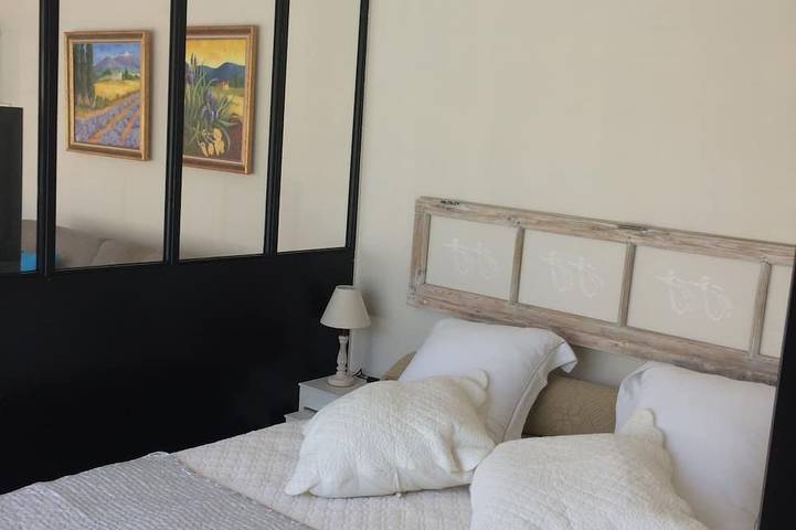 Gîte pour 2 personnes, avec terrasse et jardin à Jonquerettes - 2