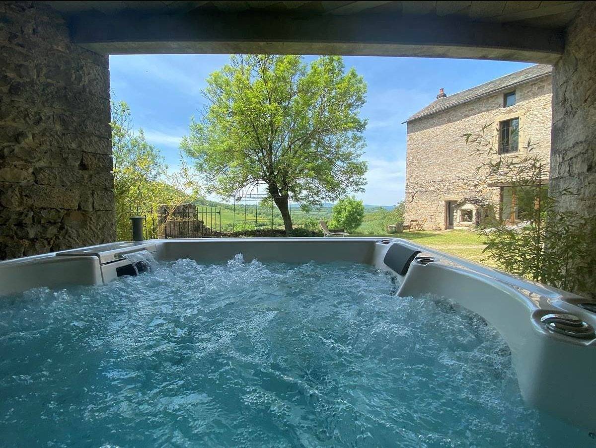 Chambres d'hôtes entre Tarn et Causses - Chambre Larzac in Sévérac-le-Château, Parc naturel régional des Grands Causses