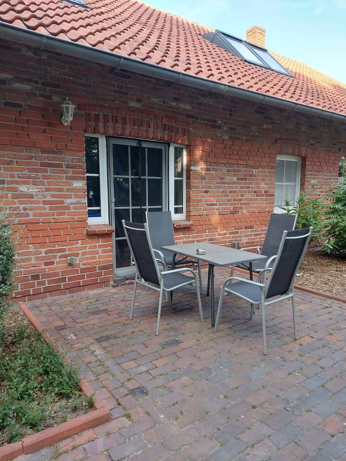 Ferienwohnung für 5 Personen, mit Sauna und Garten sowie Terrasse in Ihlow