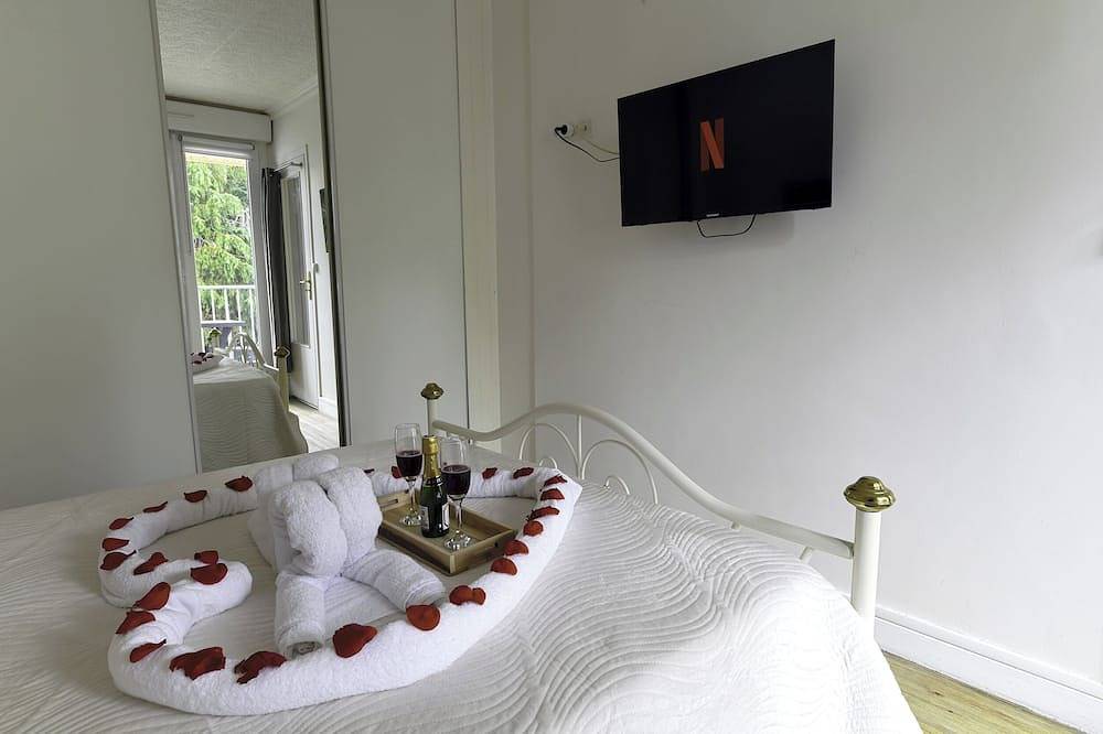 Appartement entier, Le Corot - T2 proche centre ville in Saint-Brieuc, Côte de Goëlo