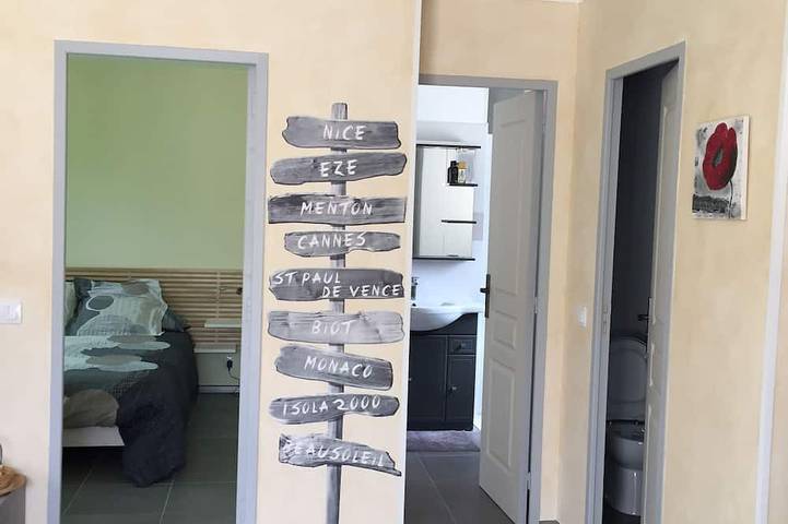 Location de vacances pour 4 personnes, avec piscine, animaux acceptés à La Gaude - 2