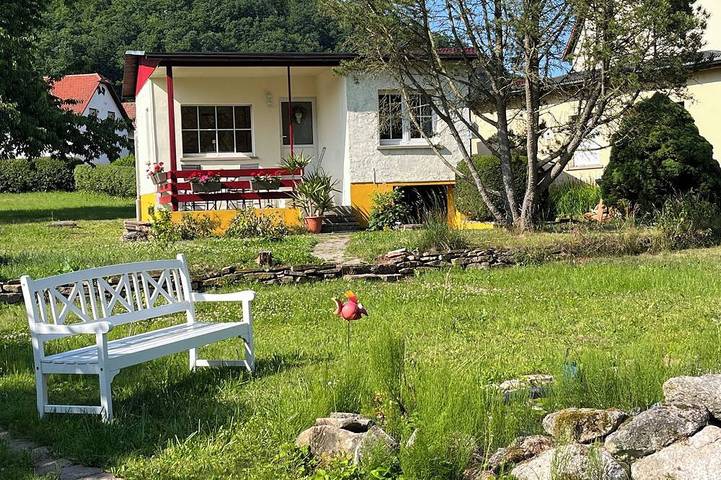 Ferienhaus für 2 Personen, mit Garten in Wartburg