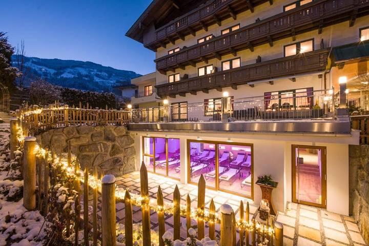 Hôtel pour 4 personnes, avec vue ainsi que jardin et sauna, adapté aux familles